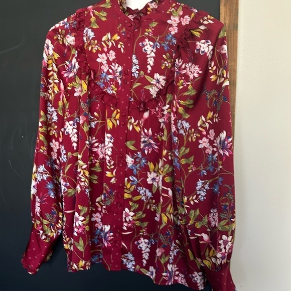 Biltmore Floral Ruffled Blouse w/ Button Detail Women’s Sz. XL Red/Gold EUC - Picture 1 of 6